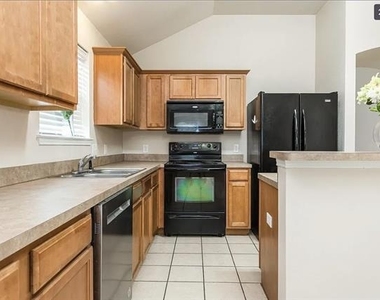 6440 Stone Lake Drive - Photo Thumbnail 20