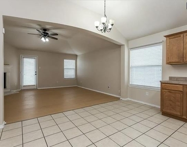 6440 Stone Lake Drive - Photo Thumbnail 22
