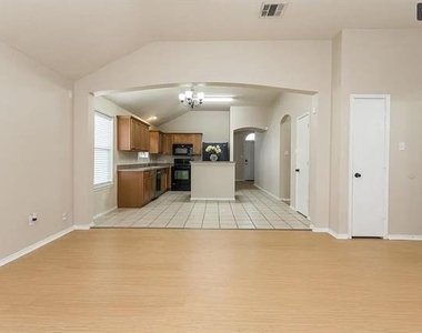 6440 Stone Lake Drive - Photo Thumbnail 7