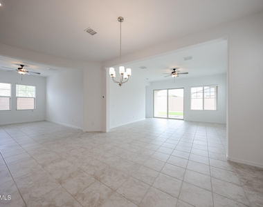 7616 W Bronco Trail - Photo Thumbnail 6
