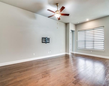 2156 Bailey Street - Photo Thumbnail 5