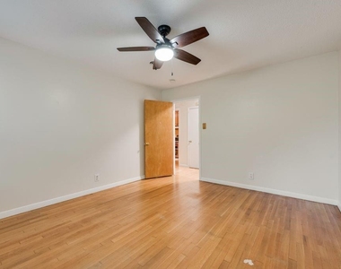 2217 Glenwood - Photo Thumbnail 16