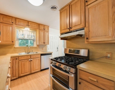 2217 Glenwood - Photo Thumbnail 11