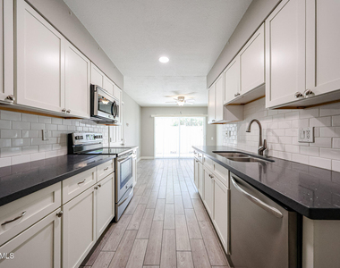 5634 S Captain Kidd Court - Photo Thumbnail 9