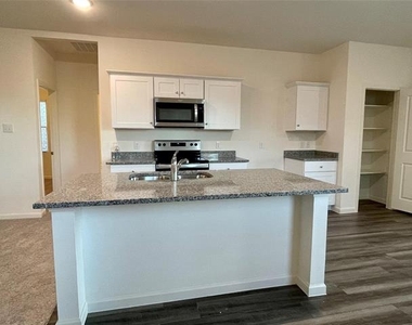 6222 Old Bridge Way - Photo Thumbnail 2