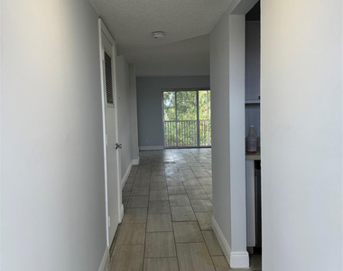 1100 Nw 87th Avenue - Photo Thumbnail 3