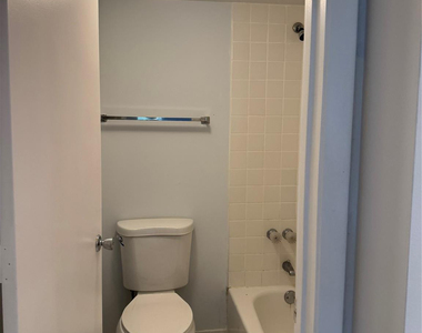 1100 Nw 87th Avenue - Photo Thumbnail 12