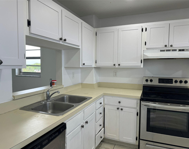 1100 Nw 87th Avenue - Photo Thumbnail 6