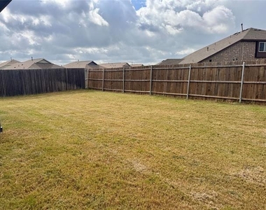 3936 Bellingham Lane - Photo Thumbnail 20