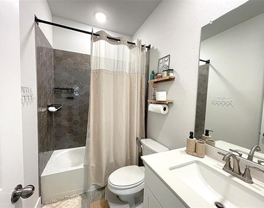 3229 Marilanda Road - Photo Thumbnail 18