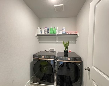 3229 Marilanda Road - Photo Thumbnail 16