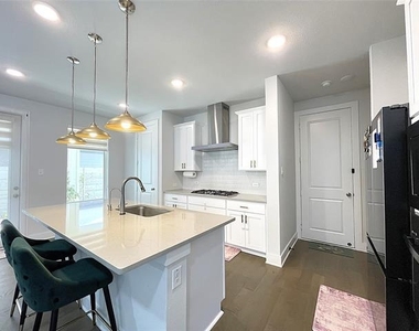 3229 Marilanda Road - Photo Thumbnail 7