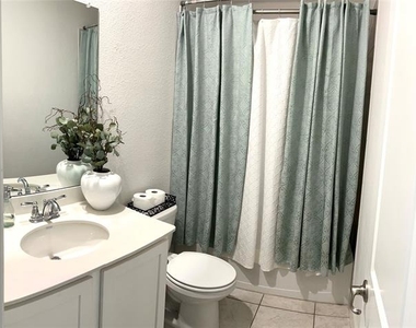 11117 Blaze Street - Photo Thumbnail 6