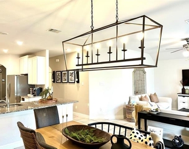 11117 Blaze Street - Photo Thumbnail 14