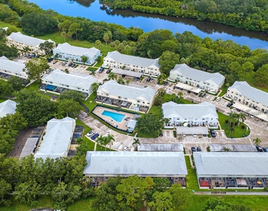 6158 Riverwalk Lane - Photo Thumbnail 19