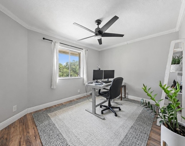 6158 Riverwalk Lane - Photo Thumbnail 12