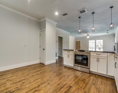 6307 Palo Pinto Avenue - Photo Thumbnail 11