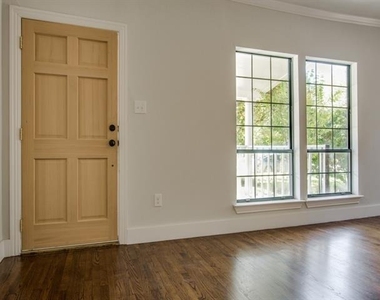 6307 Palo Pinto Avenue - Photo Thumbnail 4