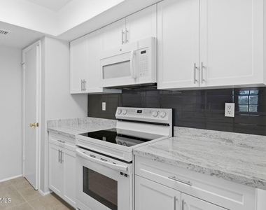 780 E Eugie Ave Avenue - Photo Thumbnail 7