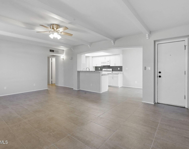 780 E Eugie Ave Avenue - Photo Thumbnail 3