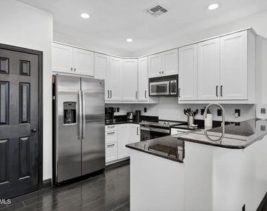 7601 E Roosevelt Street - Photo Thumbnail 12