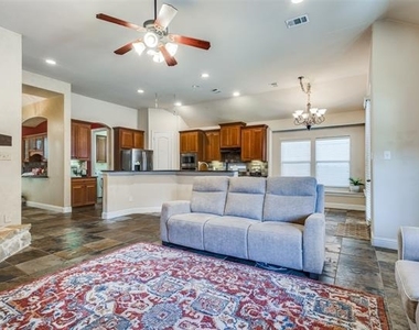 4654 Phillip Drive - Photo Thumbnail 6