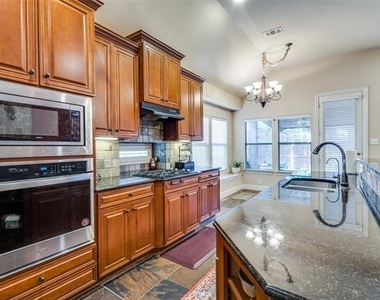 4654 Phillip Drive - Photo Thumbnail 12