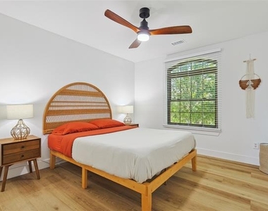 1088 Pondview Drive - Photo Thumbnail 20