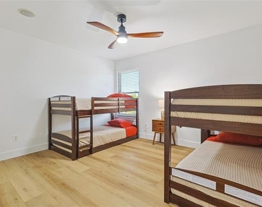 1088 Pondview Drive - Photo Thumbnail 22