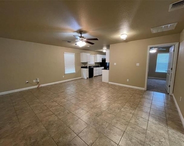 3133 Weave Court - Photo Thumbnail 2