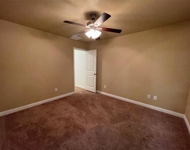 3133 Weave Court - Photo Thumbnail 8
