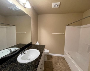 3133 Weave Court - Photo Thumbnail 7