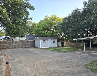 604 E 4th Street - Photo Thumbnail 21
