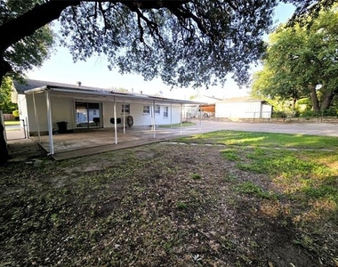 604 E 4th Street - Photo Thumbnail 20