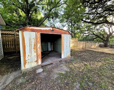 604 E 4th Street - Photo Thumbnail 25
