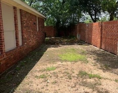 737 Westminster Way - Photo Thumbnail 14