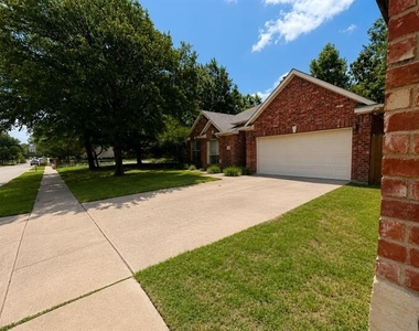 737 Westminster Way - Photo Thumbnail 19