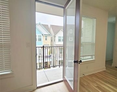 206 S Village Way - Photo Thumbnail 22