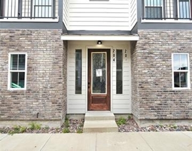 206 S Village Way - Photo Thumbnail 39