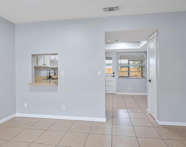 9050 E Highland Pines Boulevard - Photo Thumbnail 10