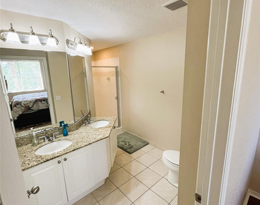 11013 Legacy Lane - Photo Thumbnail 11