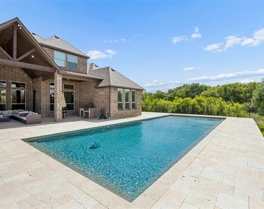 801 Rose Court - Photo Thumbnail 31