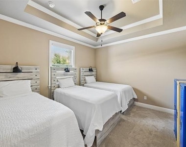801 Rose Court - Photo Thumbnail 17