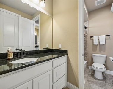 801 Rose Court - Photo Thumbnail 18