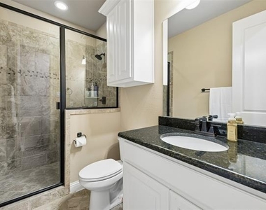 801 Rose Court - Photo Thumbnail 26