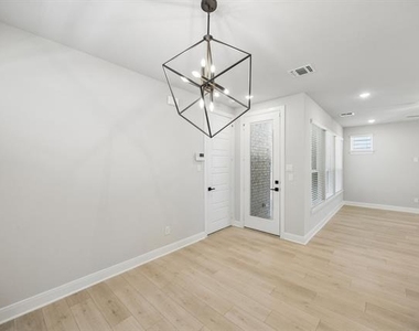 4816 Maxwell Drive - Photo Thumbnail 6