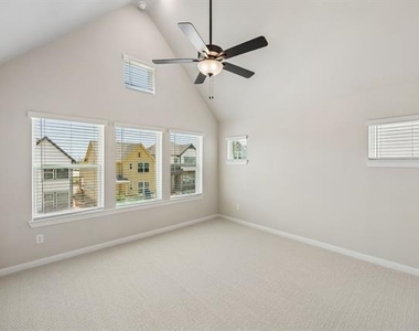 4816 Maxwell Drive - Photo Thumbnail 19