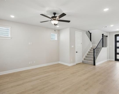 4816 Maxwell Drive - Photo Thumbnail 10
