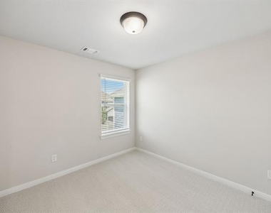 4816 Maxwell Drive - Photo Thumbnail 26