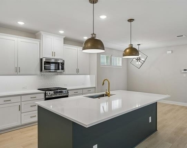 4816 Maxwell Drive - Photo Thumbnail 15